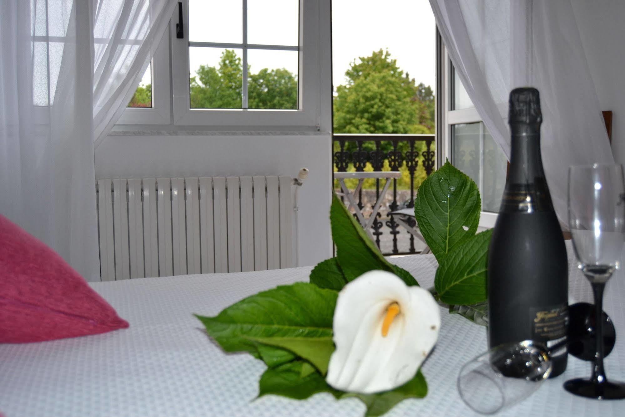 Hostal Pereirina 쎄 외부 사진